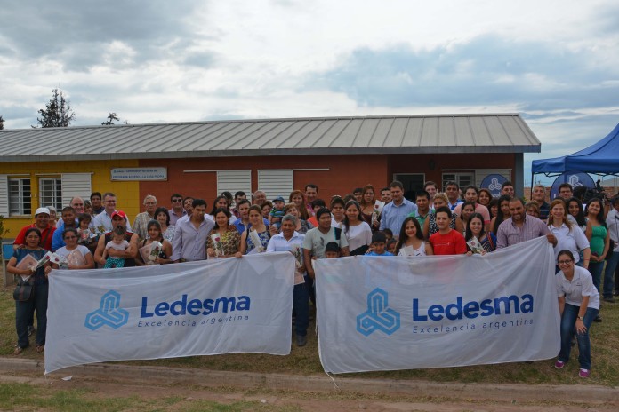 Entrega de viviendas Calilegua