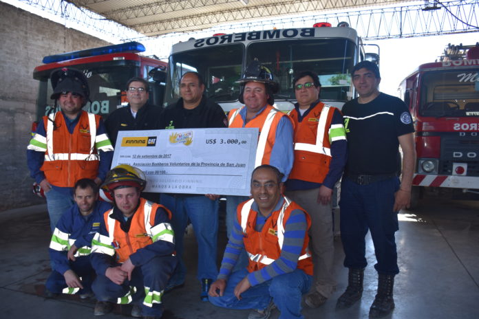 972_Bomberos voluntarios reciben importante aporte de FinningCat