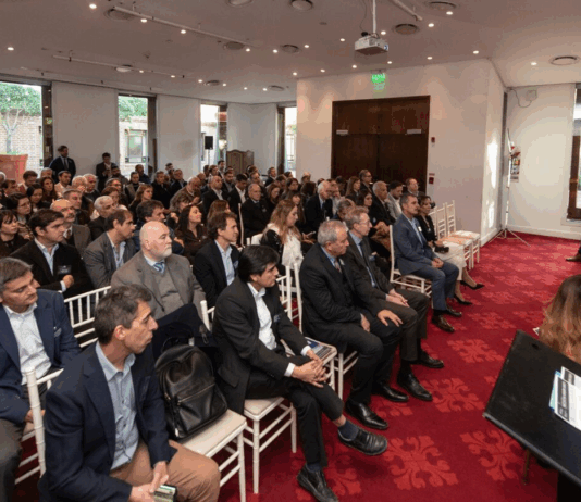 La Embajada de Suecia organiza un seminario minero sobre inversiones en el país