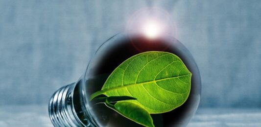 Cómo optimizar el consumo eléctrico durante el verano: tecnología clave para reducir picos de demanda