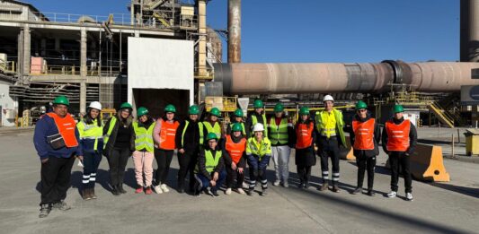 Estudiantes y empresas: Una alianza estratégica para fomentar el talento joven en la industria nacional