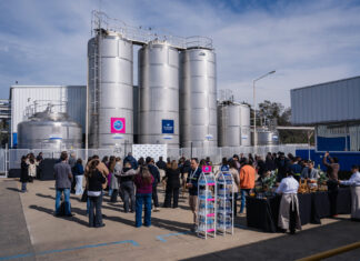 Eco Aguas y Bebidas Saludables recibió la certificación internacional AWS en su planta de Moreno